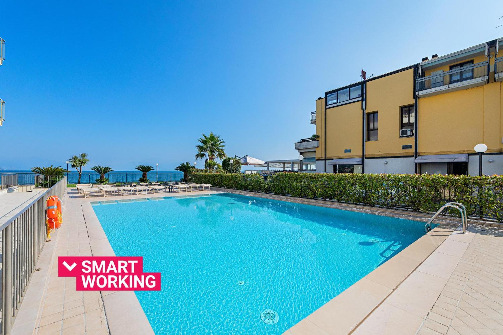 Residenza Miralago III By Wonderful Italy Appartement Desenzano del Garda Buitenkant foto