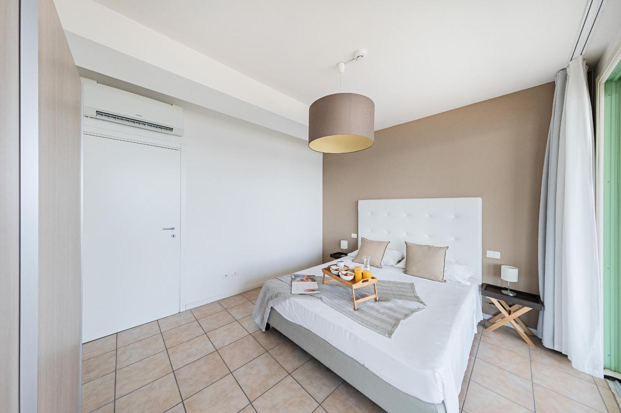 Residenza Miralago III By Wonderful Italy Appartement Desenzano del Garda Buitenkant foto