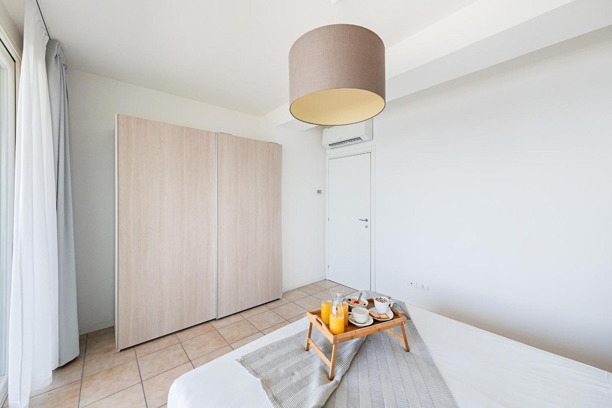 Residenza Miralago III By Wonderful Italy Appartement Desenzano del Garda Buitenkant foto